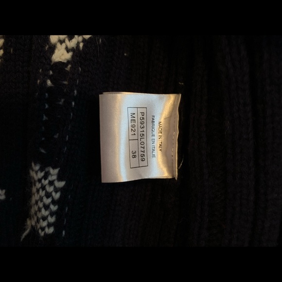 CHANEL Métiers d'Art 2018 Paris-Hamburg Cardigan - Picture 14 of 17